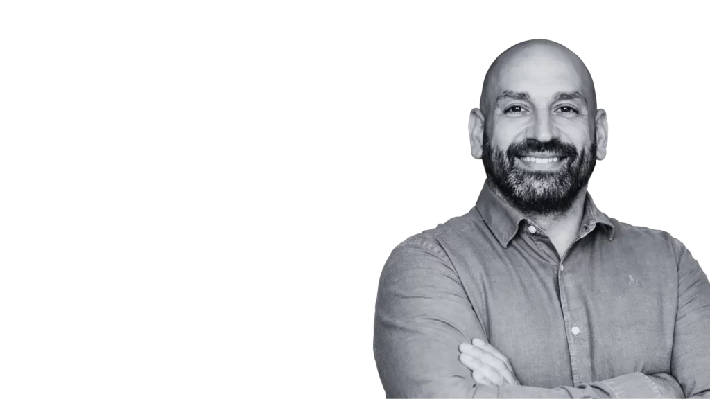 Consultor de marketing digital especializado en neuromarketing aplicado, copywriting estratégico, SEO y campañas de publicidad en Meta Ads